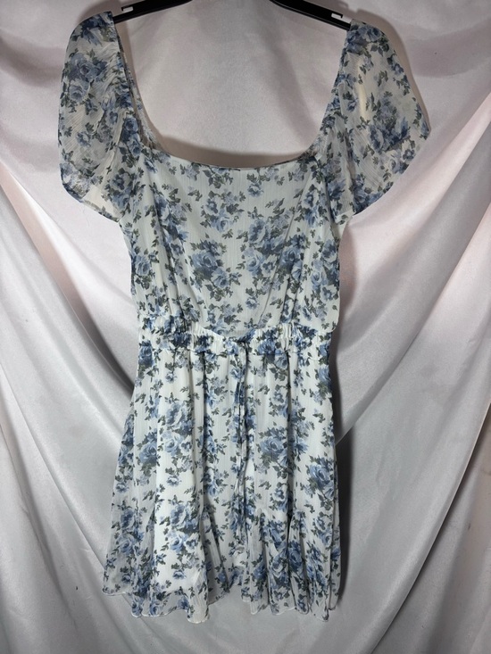 trixx Dresses & Skirts - Trixx Clothing Company Blue and White Floral‎ Mini Dress
